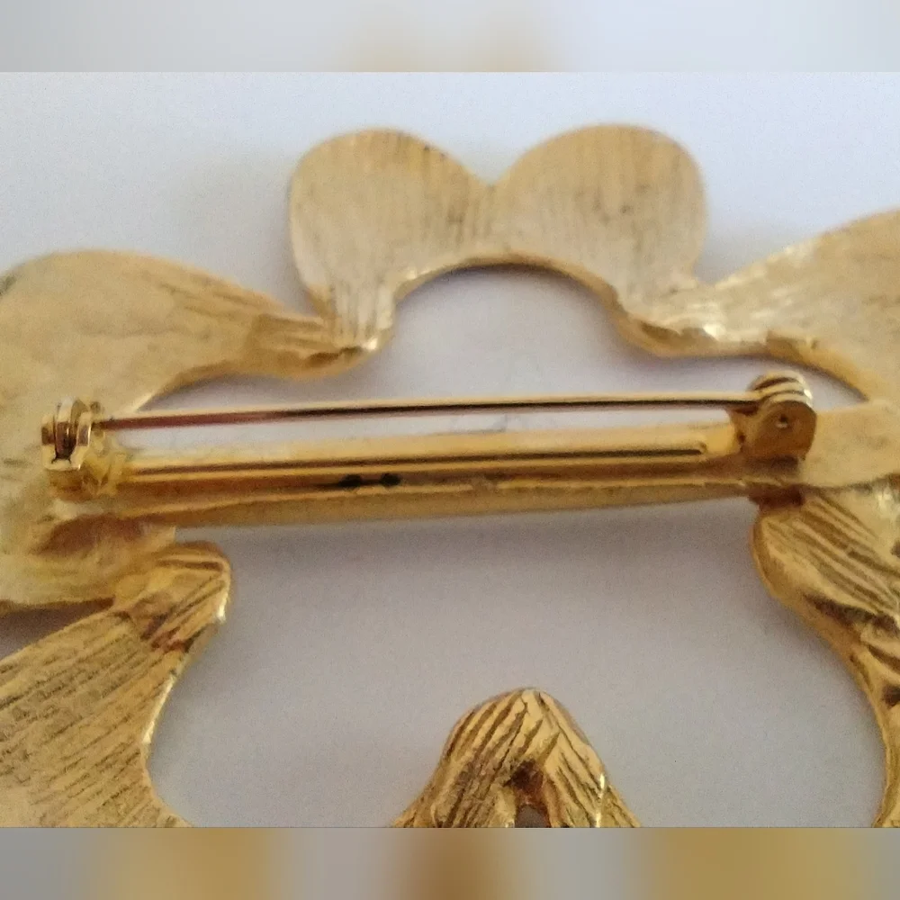 Ultra Craft gold-tone flower scarf brooch